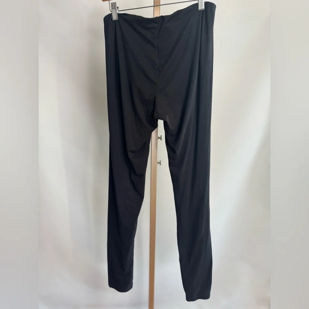 Naked Wardrobe Womens Size XL Leggings with‎ Scooped Low Waist Front
